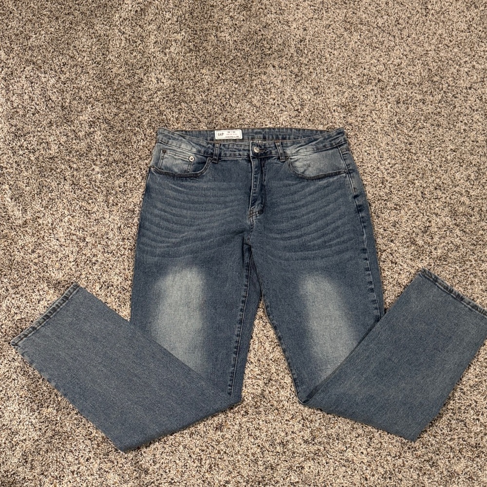 GAP Men's Original Faded Blue Straight Jeans - NWOT
